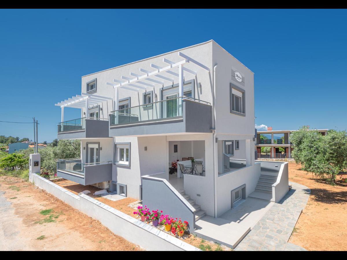 Meliria Apartments Skala Rachoni  エクステリア 写真