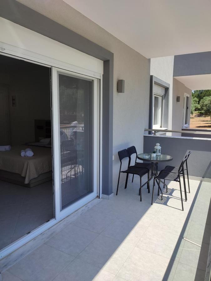 Meliria Apartments Skala Rachoni  エクステリア 写真